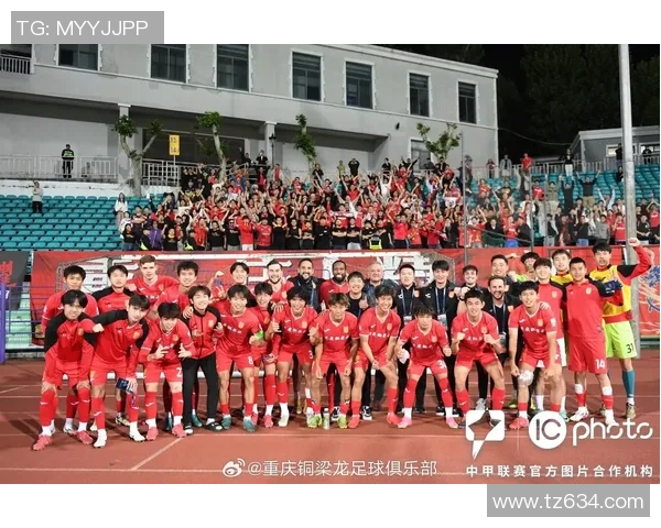 重庆足球队意识争议引发热议球迷与专家观点碰撞激烈